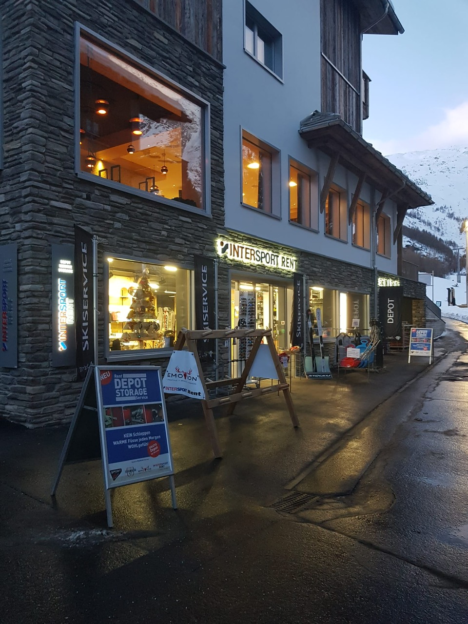 INTERSPORT Belmont Ski IN & Ski OUT Saas Fee